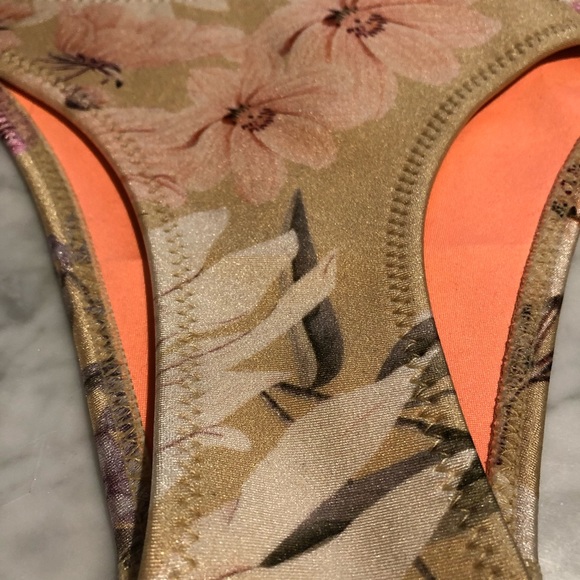 Triangl Coco Floral Affair Bottom - Picture 2 of 7